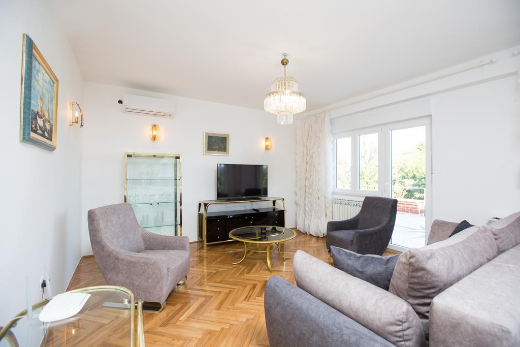 Apartment Pepi Lovran Bagian luar foto